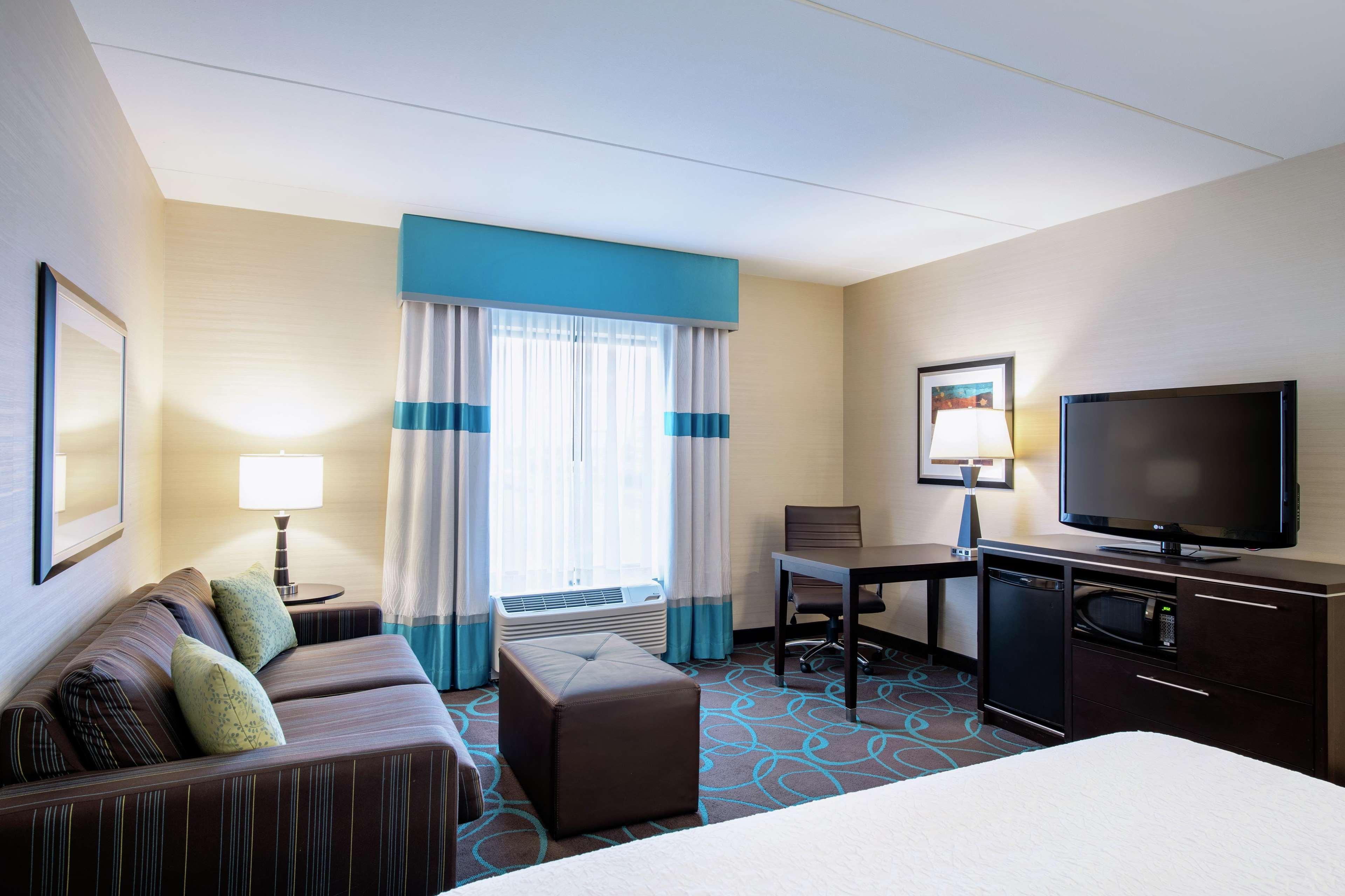 Hampton Inn By Hilton Winnipeg Exterior foto